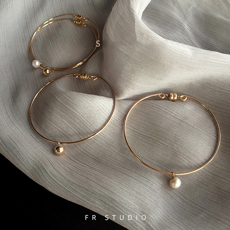 Minimalist Imported 14K Gold-Plated Natural Pearl Bracelet for Women ins Niche Design High-End Minimalist Style Gold Bracelet