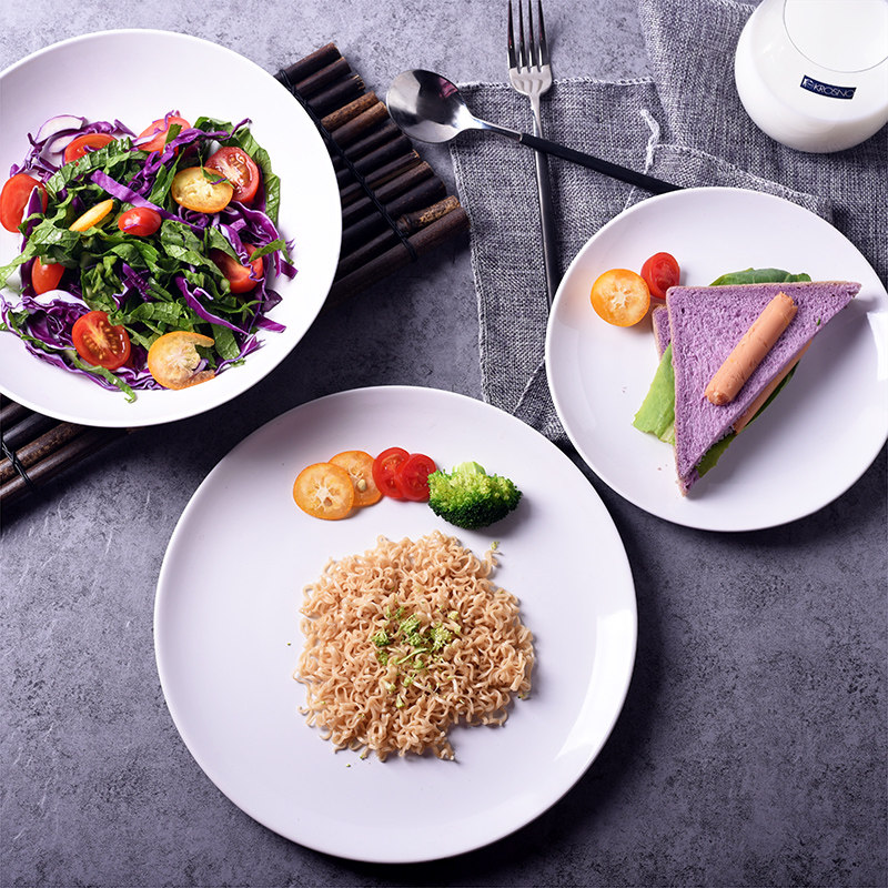 White bright face tray in white light