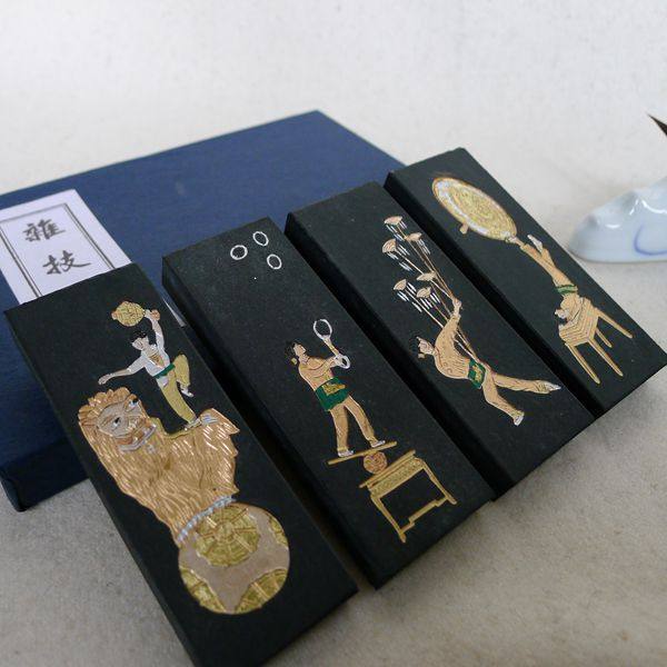 Acrobatic Figure Gift Ink