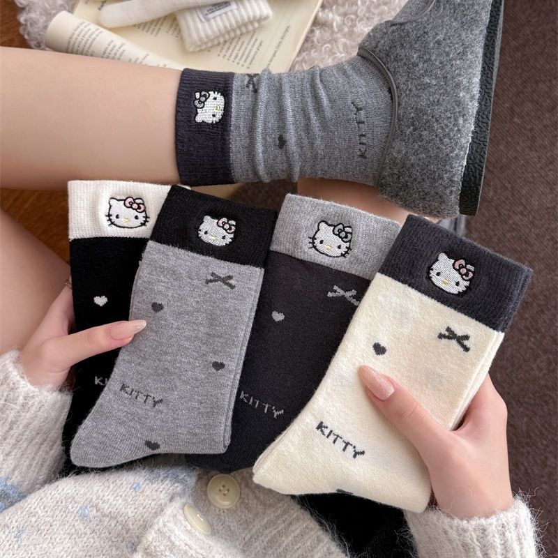 Hellokitty Girls' Socks, Autumn and Winter Style, Sweet Socks, Cute Cartoon Cat Mid-Calf Socks, Bow Pattern