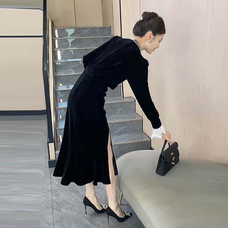 French-Style Chanel-Inspired Velvet Dress, Autumn/Winter 2025 New Model, High-End Niche Design, Slim-Fit Black Evening Gown French-Style Chanel-Inspired Velvet Dress, Autumn/Winter 2025 New Model, High-End Niche Design, Slim-Fit Black Evening Gown