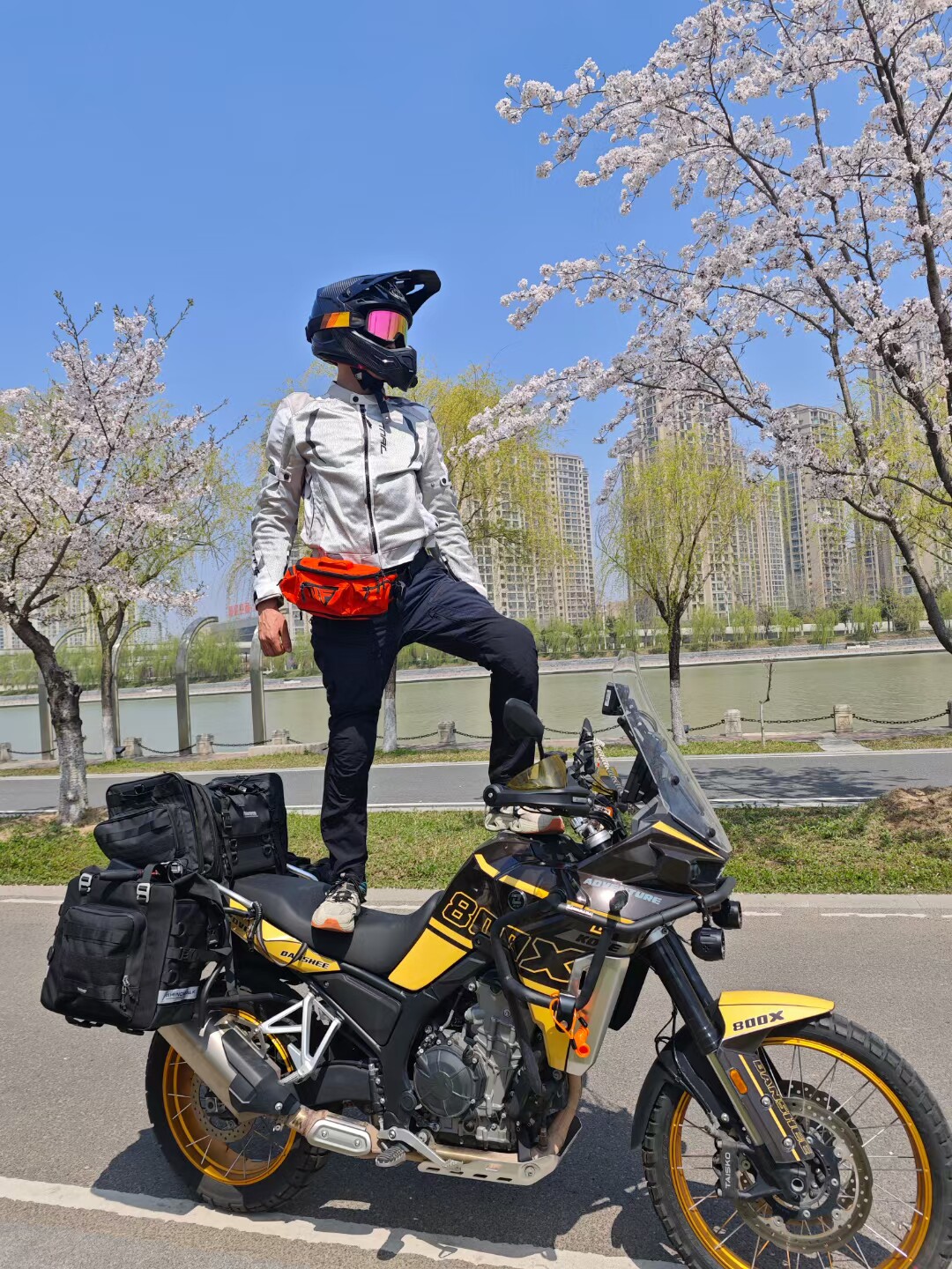 百万骑行装备