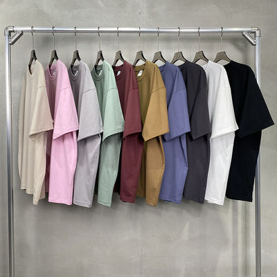 kanye's oversized, loose, casual, solid-color, versatile couple short-sleeved T-shirts for both men and women as base layers are trendy on Instagram