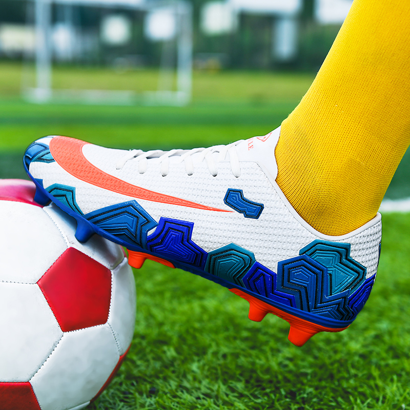 Children's football shoes men and women broken nails long nails boys boys junior high school students training special shoes