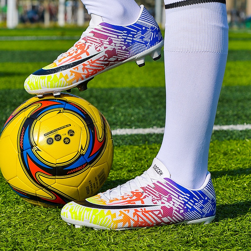 Children's football shoes with nails pupils boys and girls boys and junior high school students special training shoes