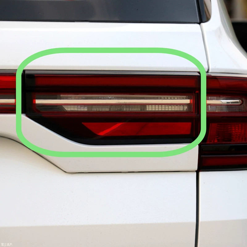 Phù hợp cho cụm đèn hậu Changan CS35PLUS phía sau xe nguyên bản thanh phanh sương mù đèn bên trái đèn phanh bên phải vỏ vỏ đèn sương mù xe ô tô gương lồi oto 