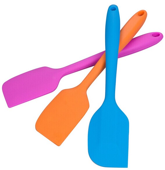 One-piece Large silicone scraper spatula cake scraper color random baking tool