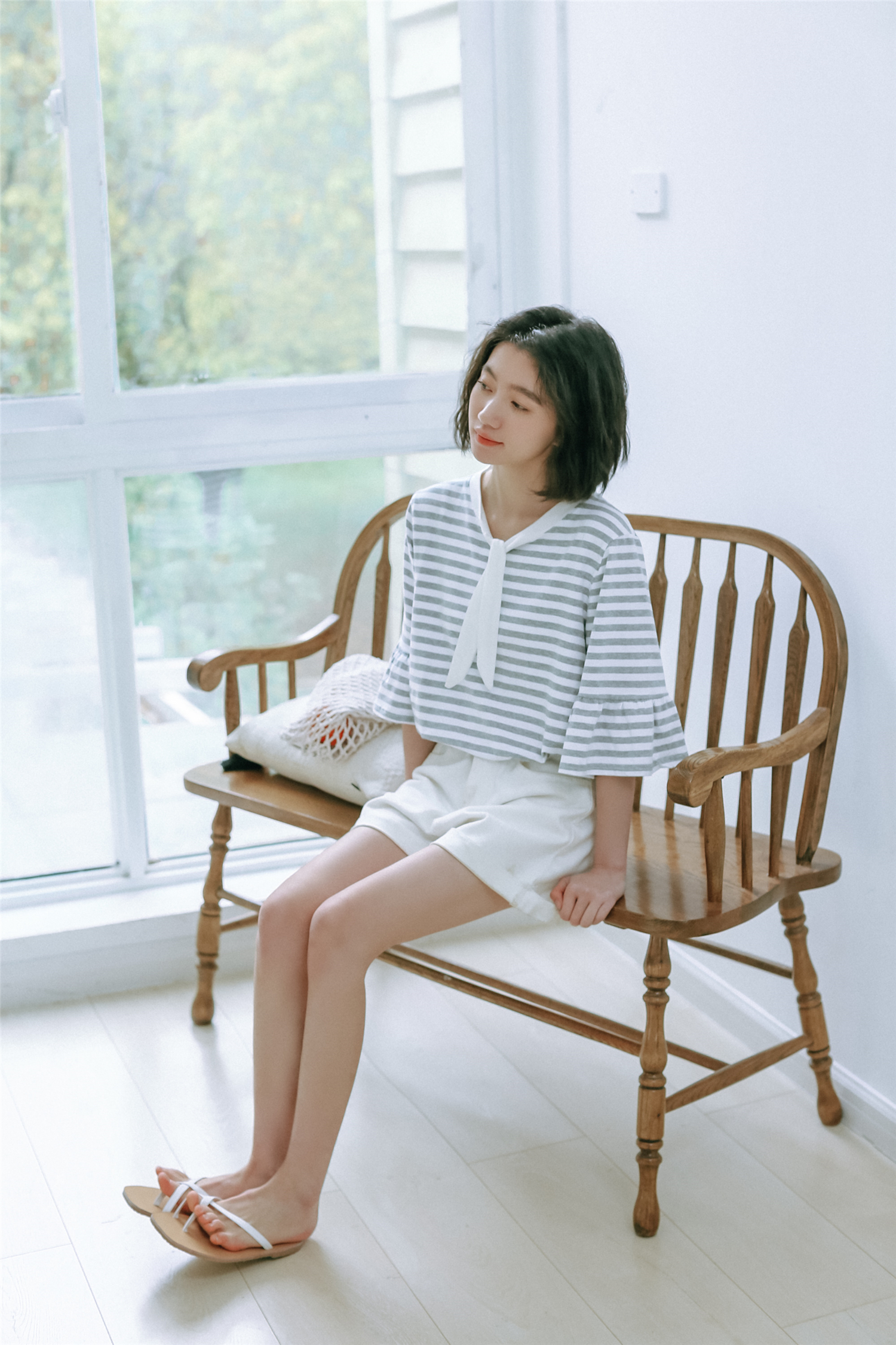 VK旗艦店 韓系新款條紋撞色領帶短袖上衣