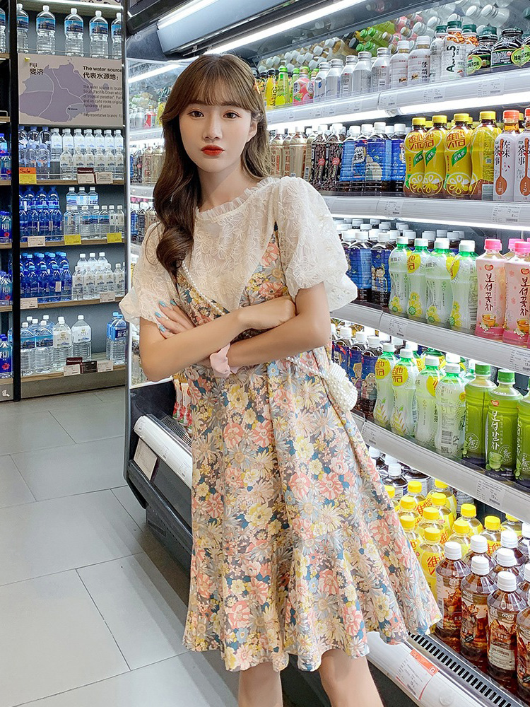 Fake two-piece lace stitching dress women's summer long version Korean version of loose floral doll skirt sweet foreign style age reduction
