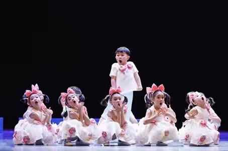 Dance Arts I Brave the XI Little Hormonic Gold Award Dance Early Childhood Original Performance Costume Customize