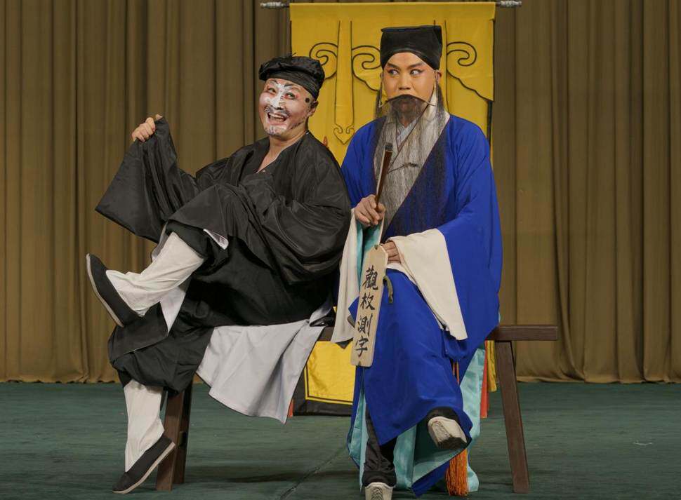 《十五贯·访鼠测字》张欢、袁国良