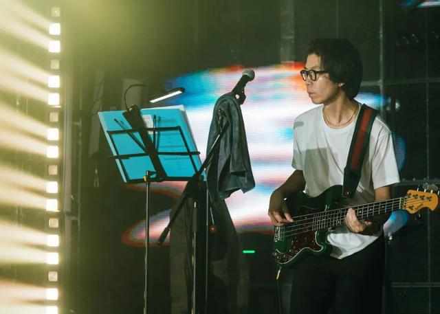 【大麦】旅行团乐队《爱上这样的疯狂》 2023巡演-杭州站