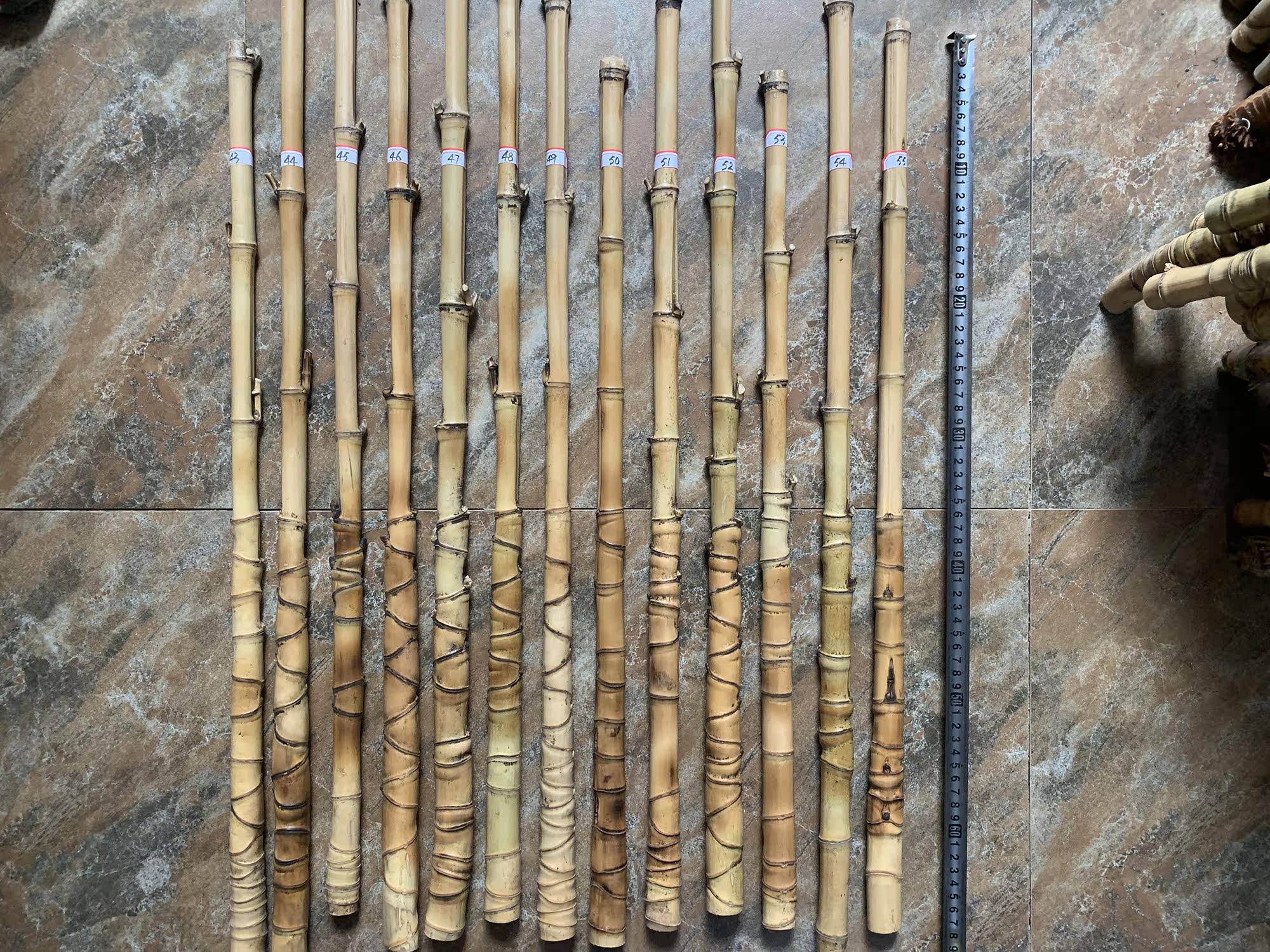 Newly arrived Luohan Zhujing Hu Danzi Jinghu Pole Huqin Pole Erhu Qin Pole Tortoise Shell Bamboo Pipe Jinghu Xipi Erhuang