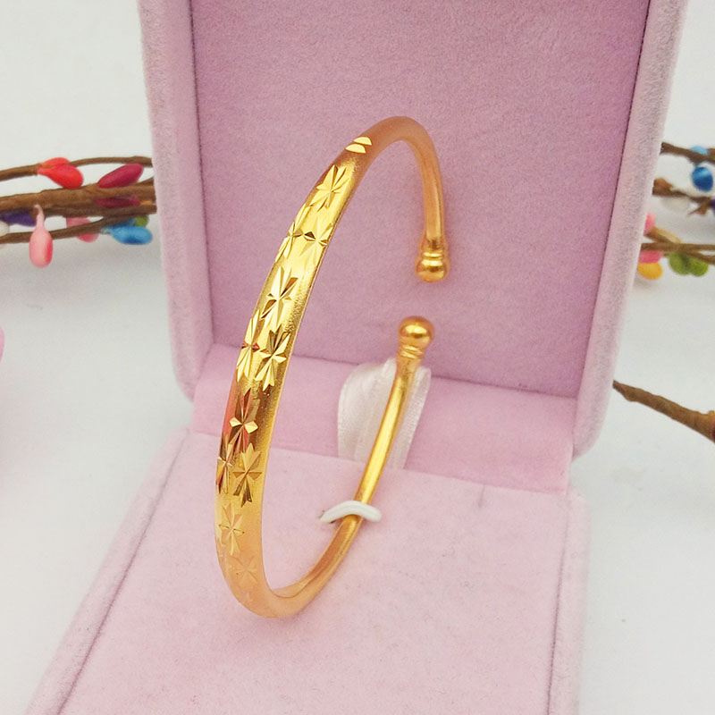 Mới giả Việt Nam vòng tay vàng cát nữ mở rắn mờ 24K vòng đeo tay mạ vàng xoắn trang sức màu sắc lâu dài vòng daniel wellington 