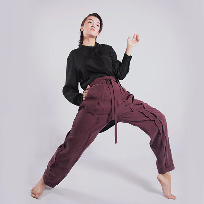 Classical dance pants Modern dance pants daily practice pants Loose sweat-absorbing training clothes Slim-fit cigarette tube pants for men and women with the same style