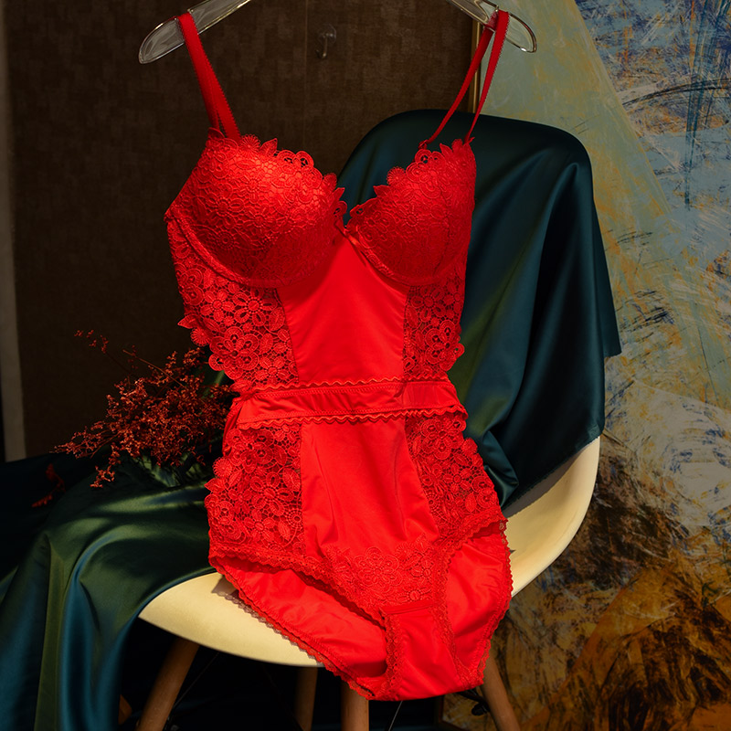 French Customs romantic sexy hyphens water soluble flower plastic body BCD cups hollowed-out beauty back midnight temptation