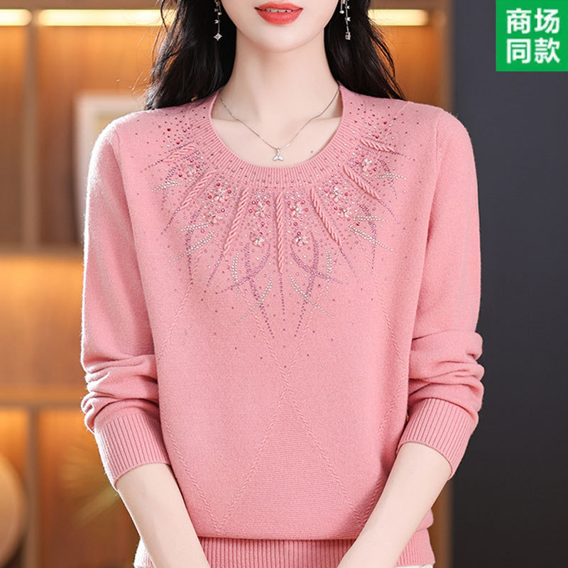 2025 Autumn and Winter New Wool Sweater for Middle-Aged Women, Loose Embroidered Knitted Base Shirt, Round Neck Sweater, Mom's Clothing