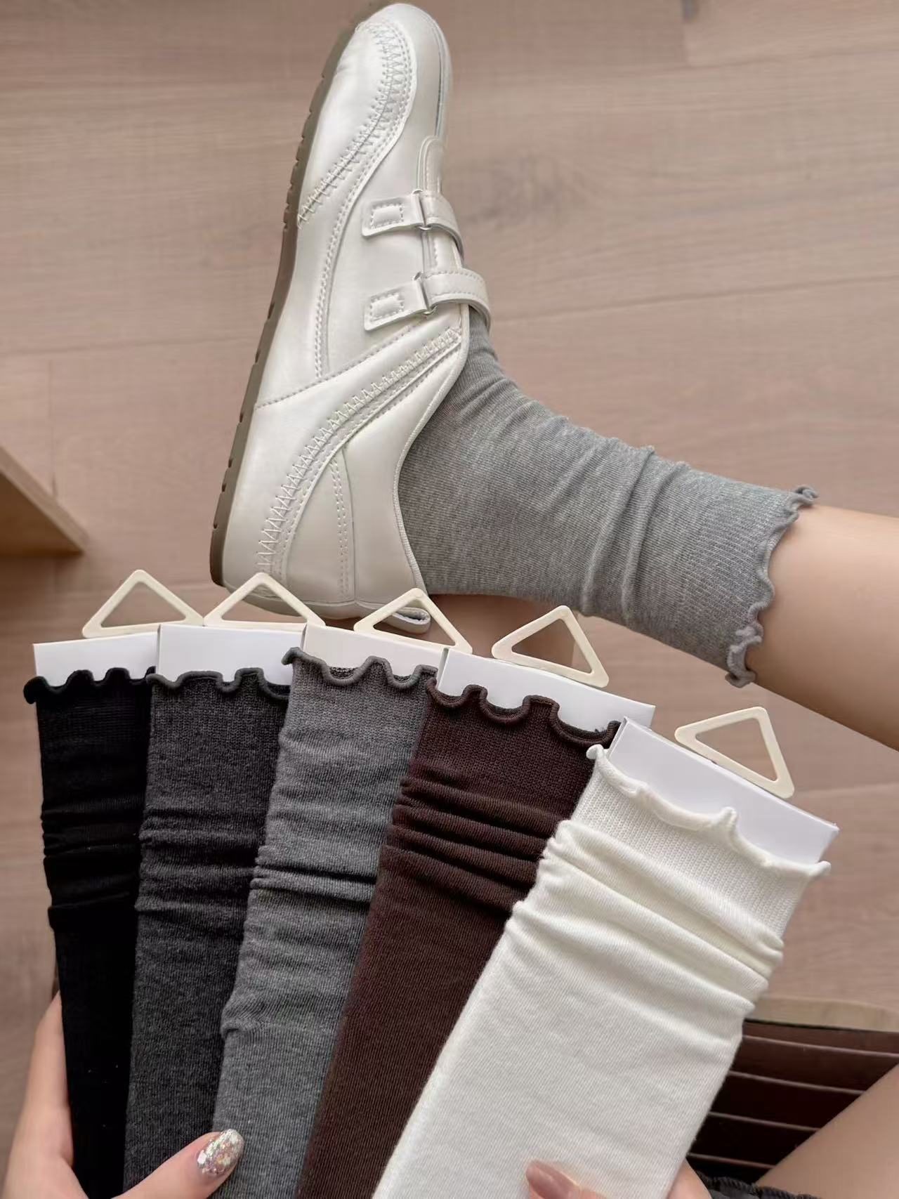 【High-Quality Susu】5 Pairs of Women's Socks, Autumn Cotton, Seamless Stitching, Comfortable Loose-Top Slouch Socks — تصویر 1