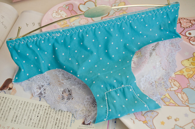 Slip jeunesse en soie Ice - Ref 669134 Image 32