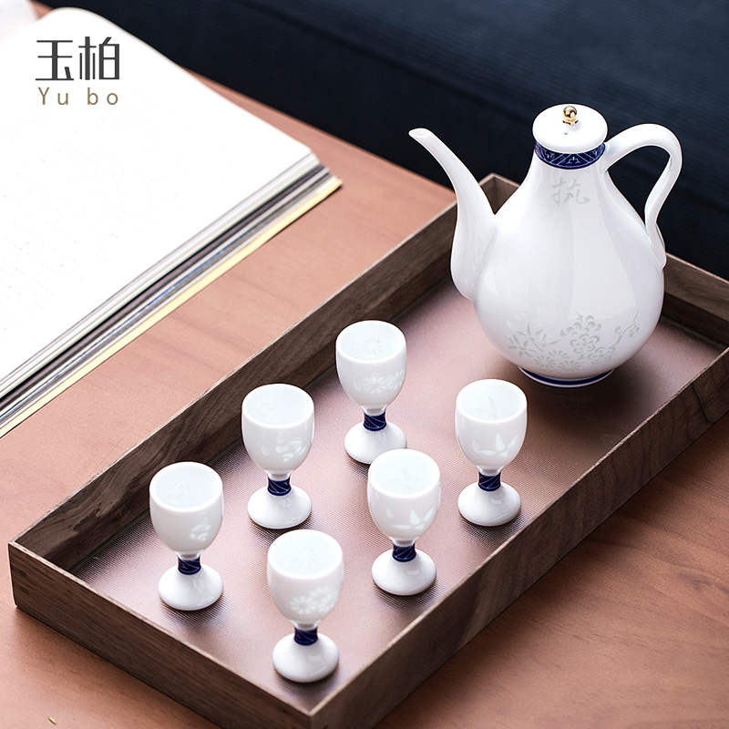 Jade BaiQing flowers and wine set 10 ml of liquor cup poetic age of jingdezhen porcelain wine