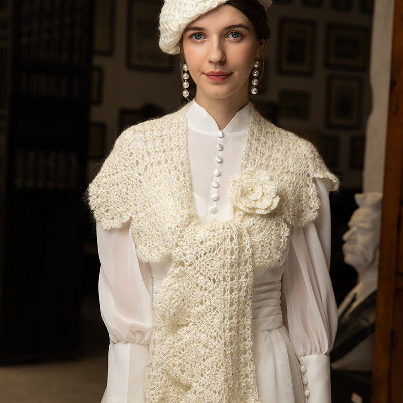 Hand hook flower fall and winter with long hollow - piece scarf female 2022 new knitted cloak shawl female