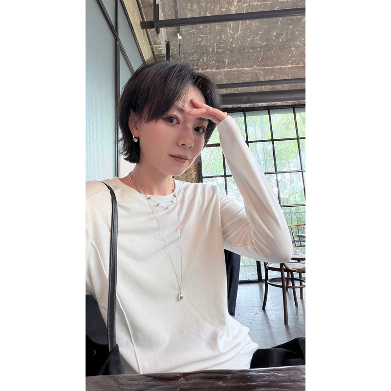 Su an's "Right Angle Shoulder Linen T-Shirt" Has an Inherent Beauty, Slimming, Handcrafted with Three-Dimensional Cut, Long-Sleeved Base Shirt Su an's "Right Angle Shoulder Linen T-Shirt" Has an Inherent Beauty, Slimming, Handcrafted with Three-Dimensional Cut, Long-Sleeved Base Shirt