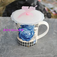 Бабочка розовая