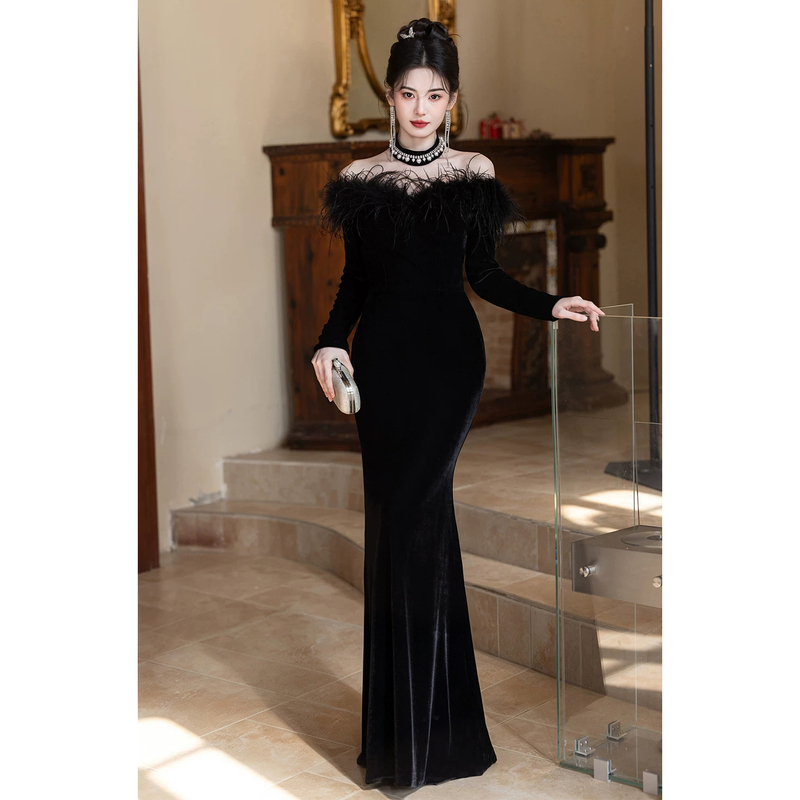 Long-Sleeved Black Evening Dress with a High-End Feel, Suitable for Students' Coming-Of-Age Ceremony, Velvet Host Dress for Annual Meetings, and Elegant Gown for Artistic Exams