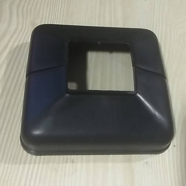 Zinc steel guardrail Plastic foot cover Plastic split foot cover Plastic cover Split cover Black plastic decorative cover