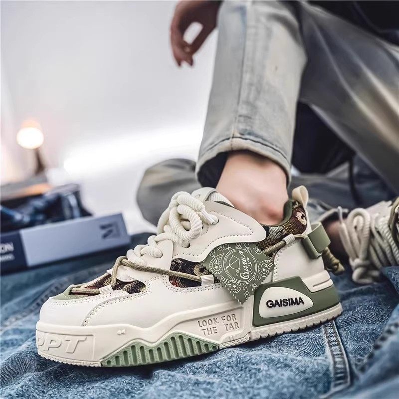 Trendy Men's Shoes 2026 New Winter Versatile Thick-Soled Casual Sneakers Men's Height-Increasing White Sports Trendy Shoes