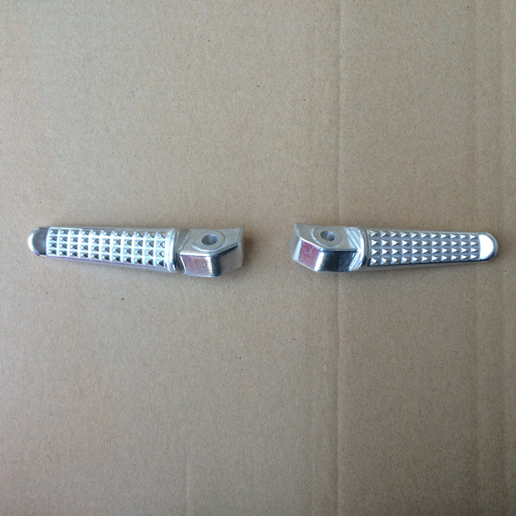 Suitable for New Continent Honda locomotive CBF190R storm eye rear pedal Rear foot rod Foot pedal shelf