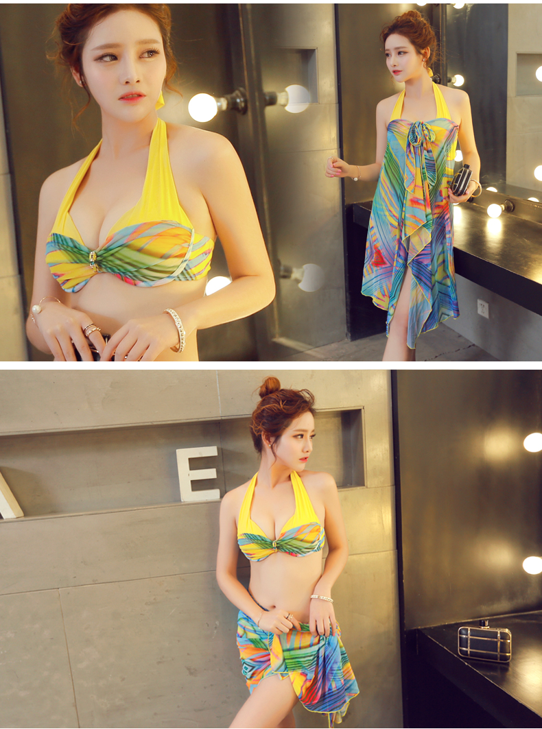 Bộ đồ bơi bikini nữ ba mảnh 2018 mới ngực nhỏ gợi cảm ba điểm tụ tập nước hoa mùa xuân nóng bỏng nhỏ của Hàn Quốc bộ đồ bơi nữ kín đáo