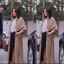 Star with the same length of a knee style jacket with a thin coat of temperament