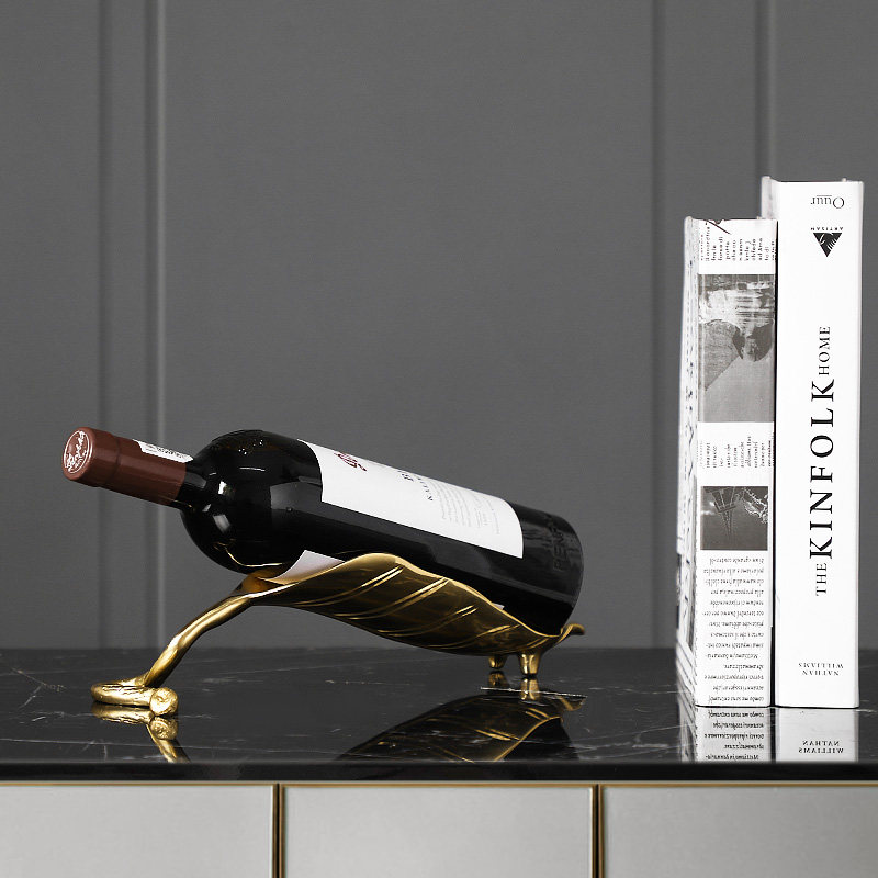 Nordic Wind Light Lavish Leaves Red Wine Rack Bronze Pendulum Decorated Living Room Bedroom Creative Fashion Dining Room Table Arrangement Decorations