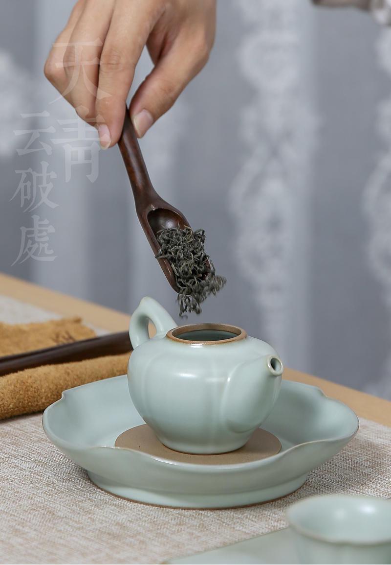 Beautiful home your up kung fu tea set on a complete set of household ceramic teapot cup your porcelain box set