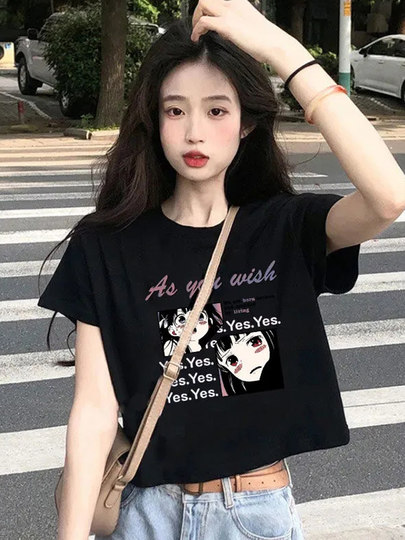 Black Short-Sleeved T-Shirt for Women 2025 New Popular Summer Loose Fit High-Waisted Half-Sleeve Short Top for Petite Figures