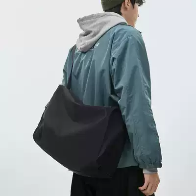 Large capacity Sports Fitness Bag men's short travel travel travel bag Women's Super net red light luggage bag