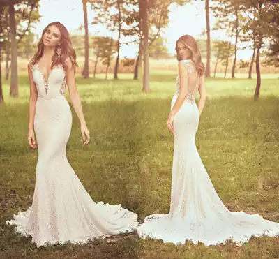 New one-shoulder retro French lace small trailing wedding dress deep V collar outdoor lawn slim slim light wedding dress