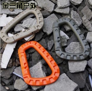 Outdoor mountaineering camping multi - functional tool climbing button lightweight tactical hung out large D button