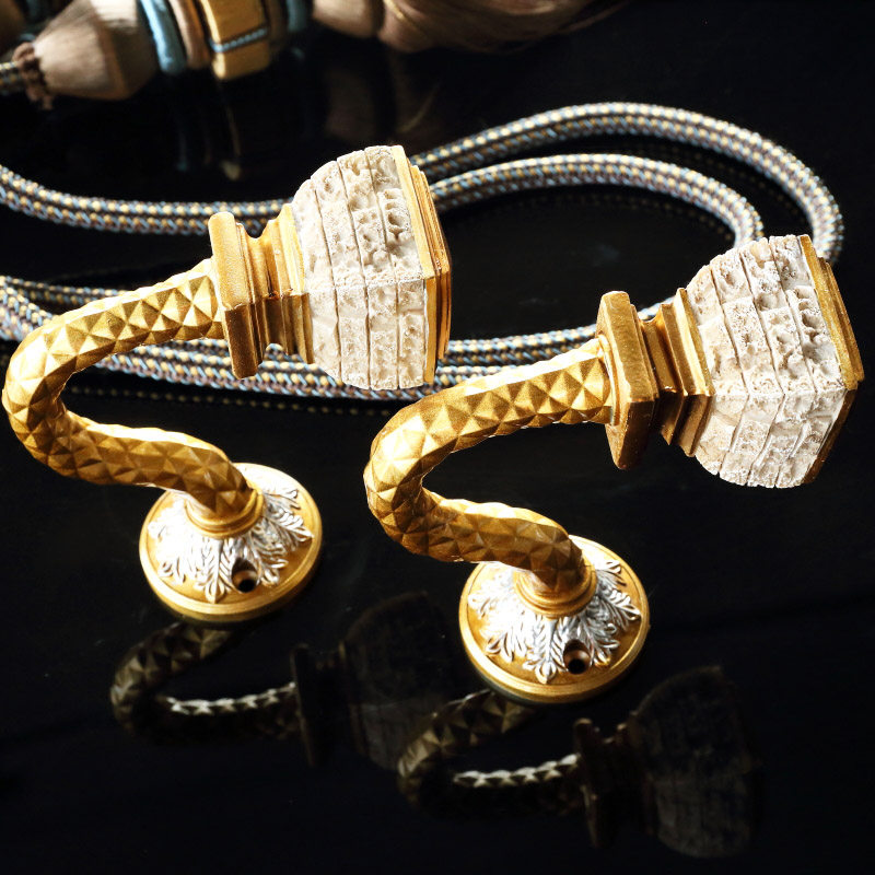 Hydronyl spinning European style vintage curtain wall hook wall hook U-shaped curtain hook curtain hanging ball hook villa curtain hook