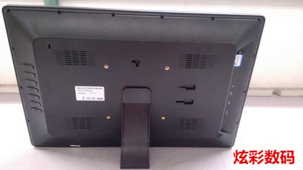 Ưu đãi đặc biệt Màn hình LED HD 17 inch / 19 inch / 22 inch có thể treo tường sử dụng khung ảnh kỹ thuật số / máy quảng cáo