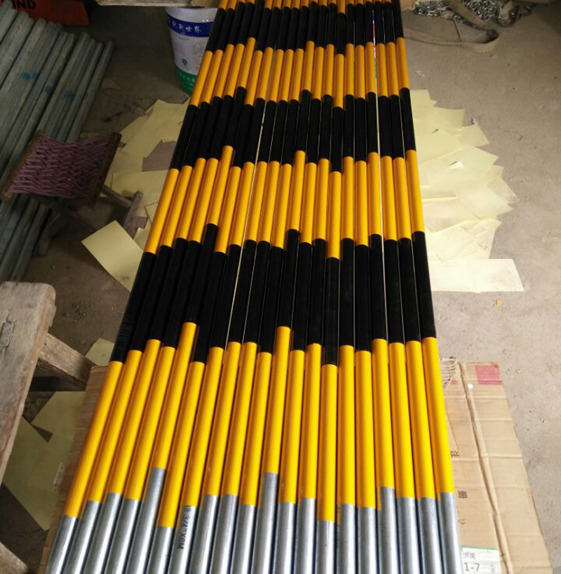 Small cement isolation pier supporting galvanized steel pipe length 1 meter wall thickness 15mm diameter 32mm42mm with reflective film