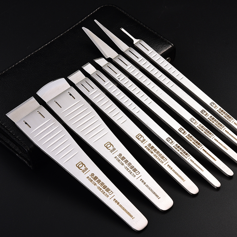 Fly ten thousand Professional Disposable Pedicure Knife Blade Tool Holder Suit Die Leather Old Cocoon Tool for the Sulcus Foot Bath