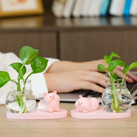 Маленькая [одна пара] лежащая осанка+держит подбородок