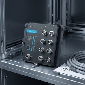 TL-SG1008-TN67 Промышленный коммутатор Ethernet класса EN50155/8G