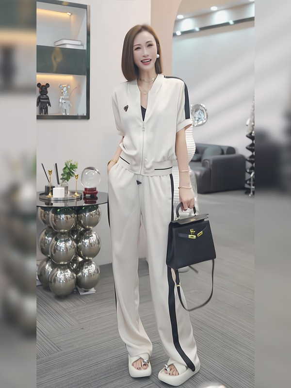 Champagne-Colored Casual Sportswear Set for Women 2025 New European Style High-End Fashion Age-Reducing Summer Outfit Complete Set