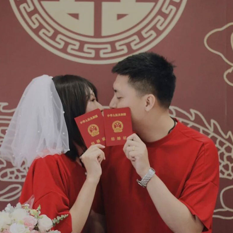 Take the wedding registration certificate with a red short sleeve T-shirt female Korean version loose lovers' dress blouses half sleeve custom ins tide