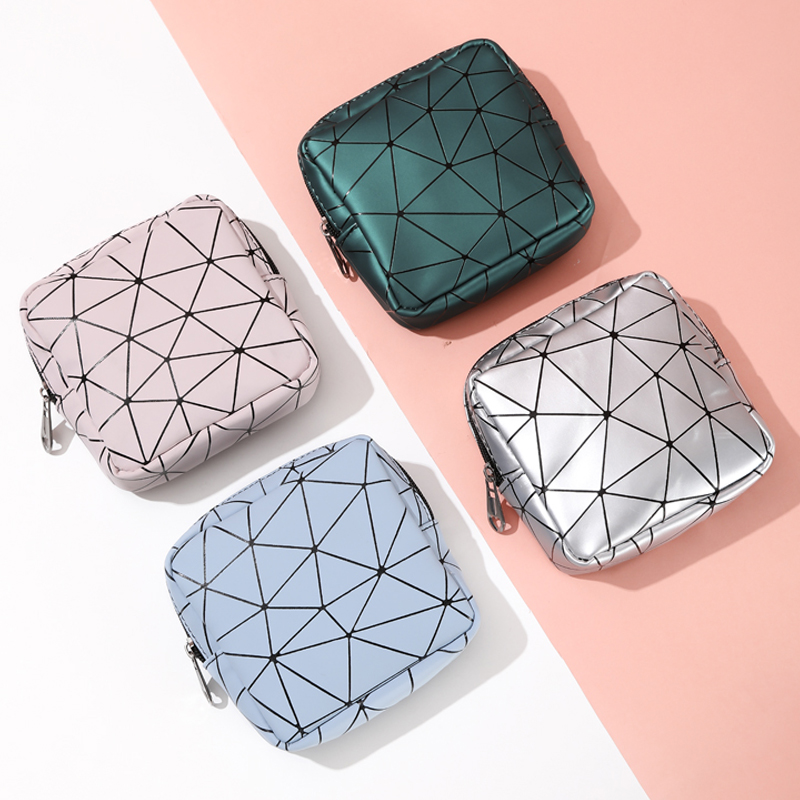 Sanitary napkin storage bag Portable senior student large capacity pack aunt towel tampon small package menstrual bag bag bag