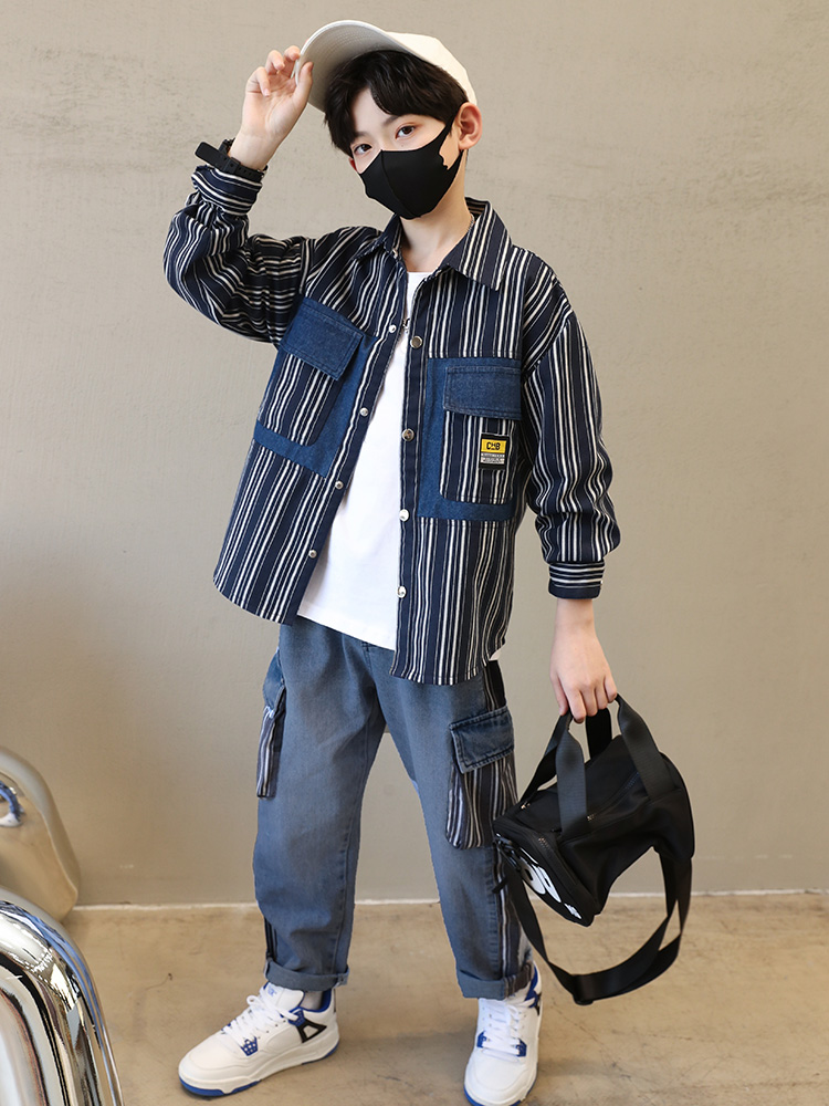 Boy's spring clothing suit 2022 new foreign school CUHK Boy boy Spring and Autumn Shuai Gas Fried Street Tide Children Clothing Trendy Clothes