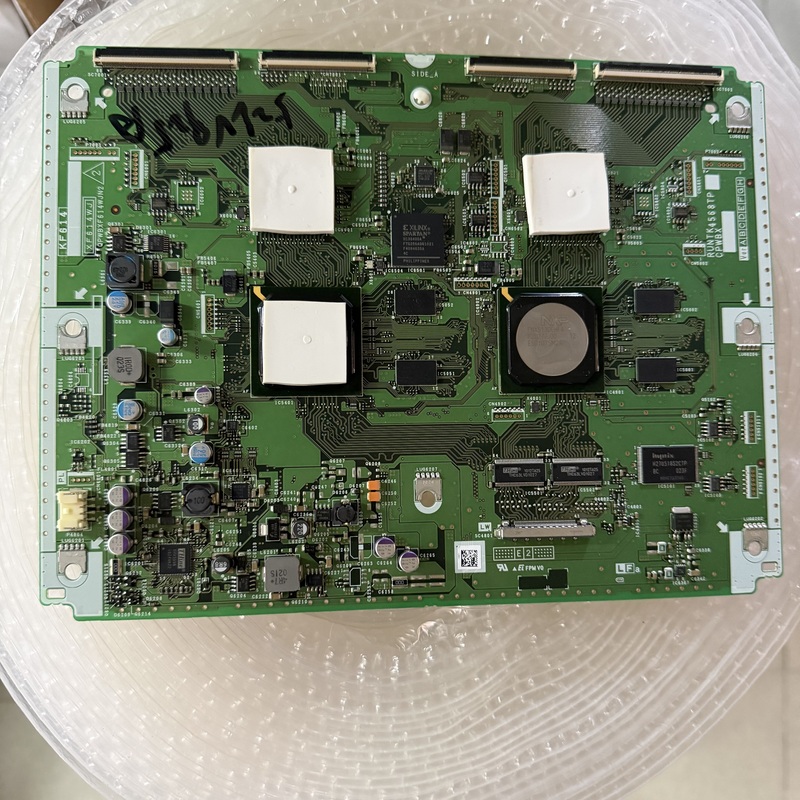 Original Disassembled Sharp Lcd-52Lv925A Logic Board Qpwbxf614Wjn2 Runtk4568Tp Tested and in Good Condition
